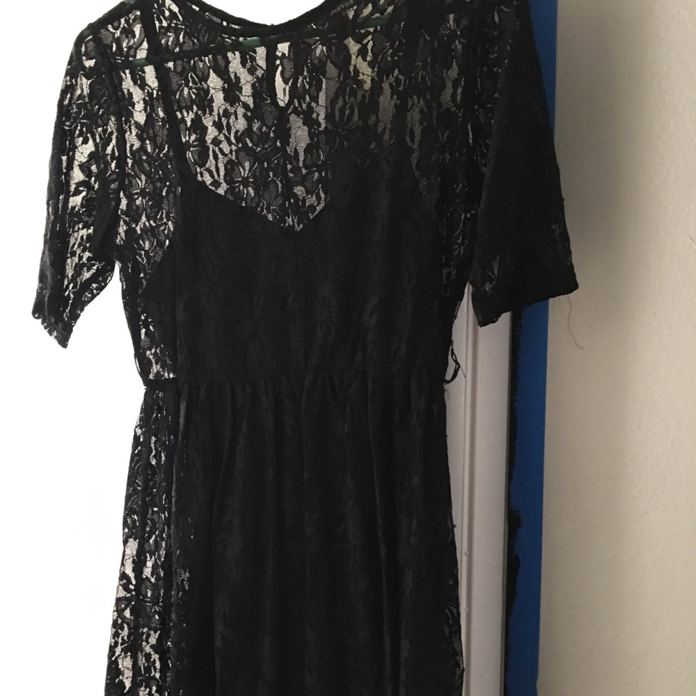 Forever 21 lace dress